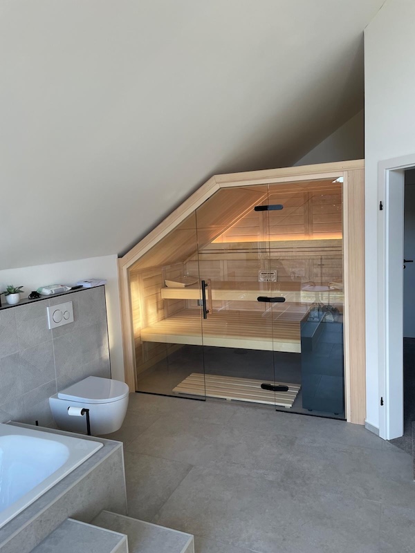 Merano Sauna unter einer Dachschräge